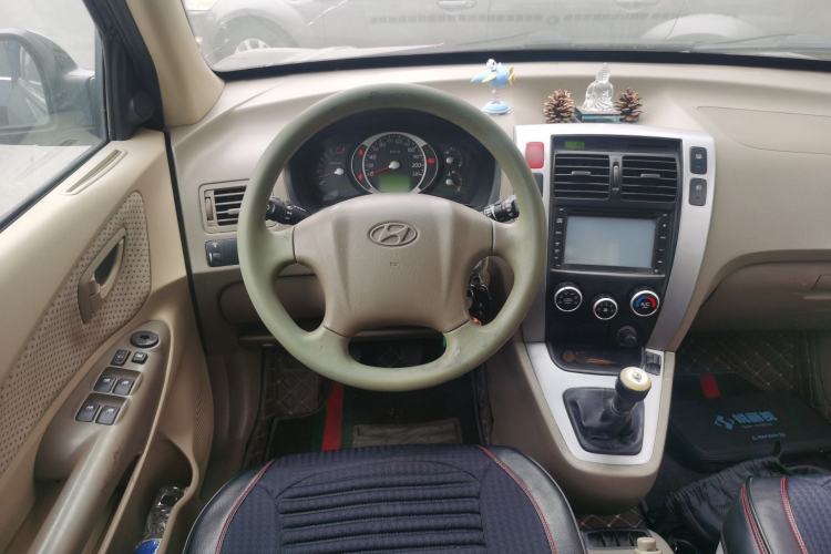 Used Hyundai Tucson 2009 2.0L Manual Two-Wheel Drive Fashion Edition