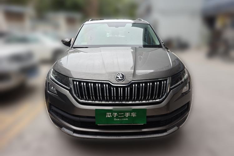Used Skoda Kodiaq 2018 Facelifted TSI330 5-Seater Two-Wheel-Drive Luxury Enjoyment Edition