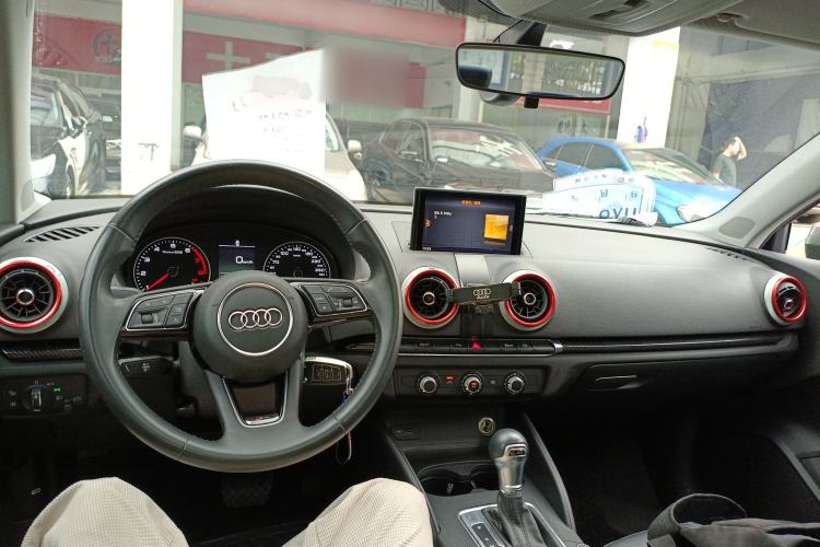 Used Audi A3 2020 Limousine 35 TFSI Fashion Edition China VI Emission Standard Center Console