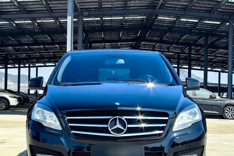 Used Mercedes-Benz R-Class 2014 R 320 4MATIC Business Model