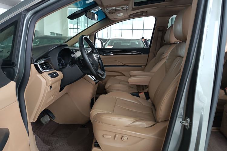 Used Buick GL8 2017 ES 28T Luxury Model China V Standard
