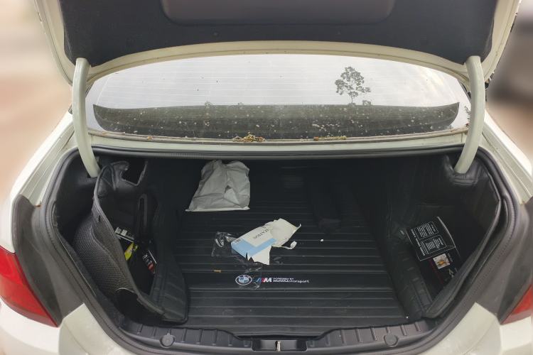 Used BMW 5 Series 2013 525Li Luxury Model Trunk