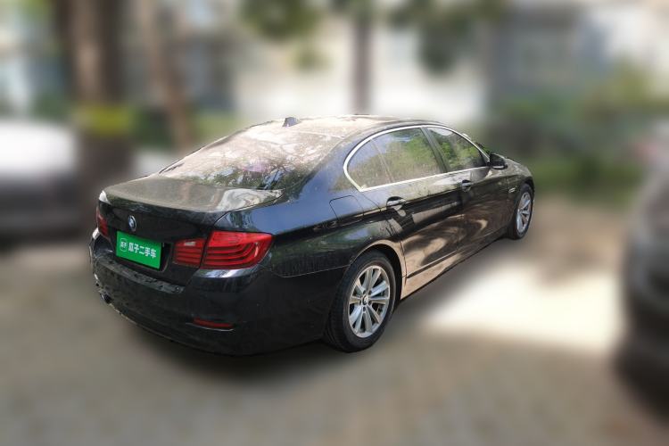 Used BMW 5 Series 2017 520Li Elegant Edition Rear Right 45 Deg