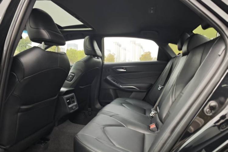 Used Toyota Avalon 2023 2.0L Premium Edition Interior 4