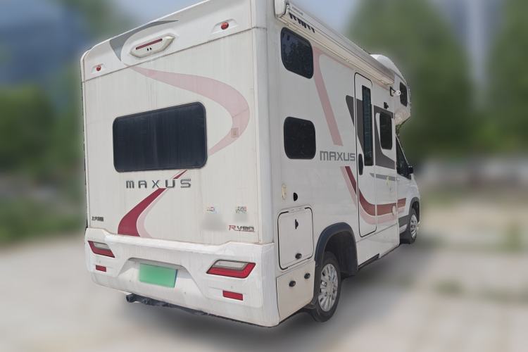 Used SAIC MAXUS V90 RV 2021 2.0T Lifestyle V90 Self-Propelled Class C RV Deluxe Version with Large Front Overhead Bed
