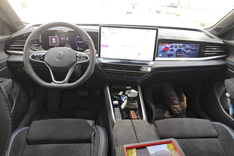 Used Volkswagen Passat 2025 Pro 380TSI Starry Dragon Luxury Edition