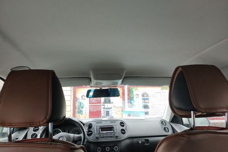 Used Volkswagen Tiguan 2013 1.8TSI Manual Two-Wheel Drive Trend Edition Headliner