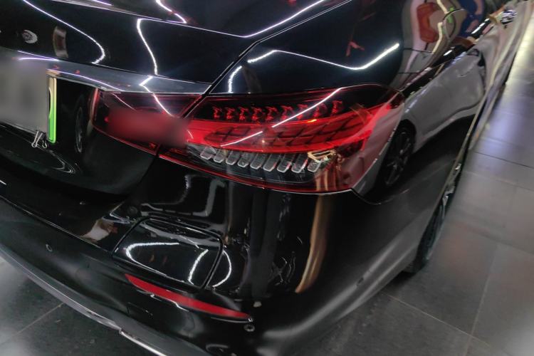 Used Mercedes-Benz E-Class New Energy 2023 E 350 e L Plug-in Hybrid Sports Sedan Right Rear Taillight