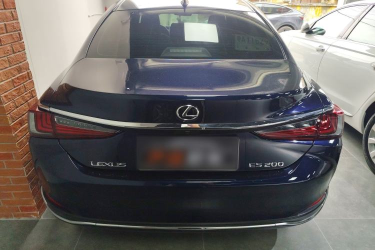 Used Lexus ES 2020 200 Excellence Edition
