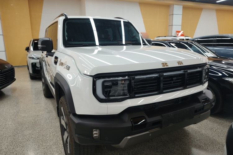 Used BAIC Off-Road BJ40 Electric Drive 2025 Advanced Edition Front Right 45 Deg