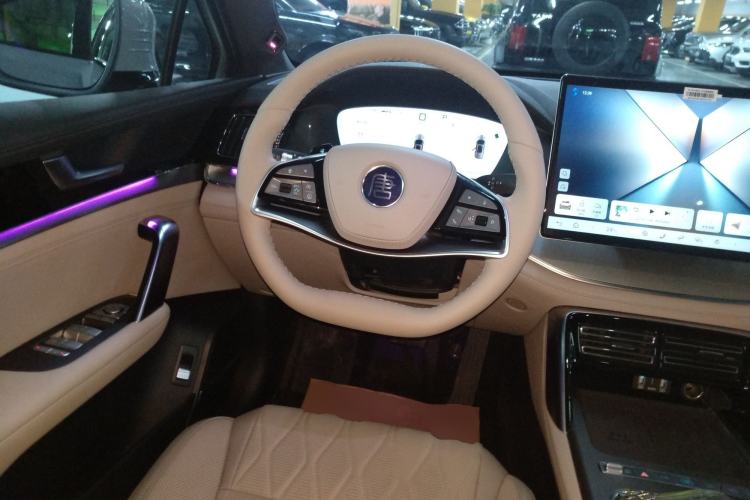 Used BYD Tang New Energy 2025 Model Smart Drive Version DM-i 175KM Deluxe Version Steering Wheel