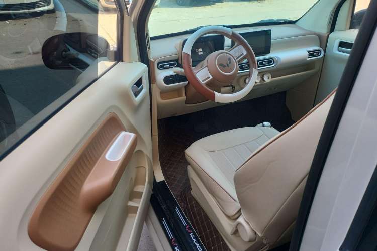 Used Wuling Hongguang MINIEV 2024 3rd Generation 215km Advanced Version