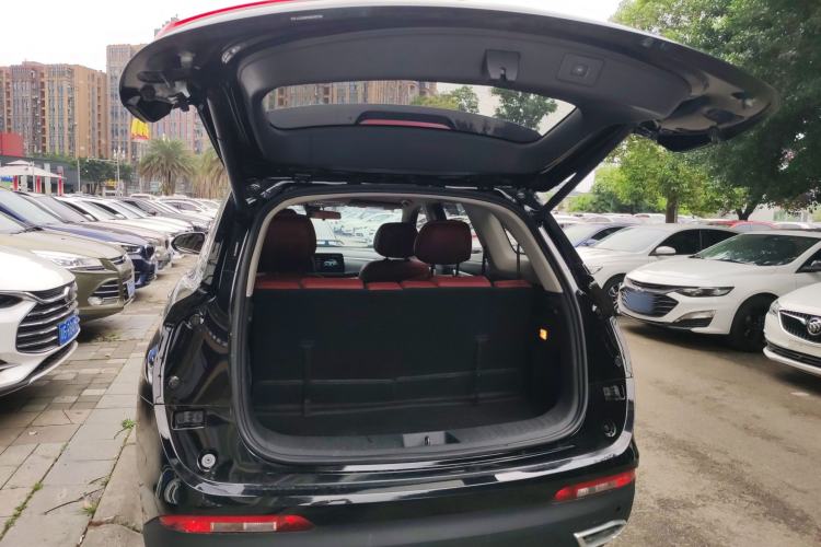 Used Dongfeng Fengon 580 2022 1.5T Automatic Luxury Edition Trunk