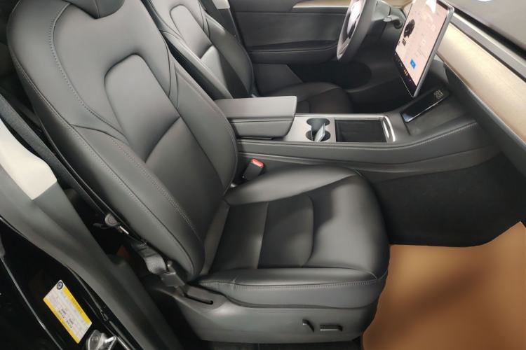 Used Tesla Model Y 2021 Standard Range Rear-Wheel Drive Version
