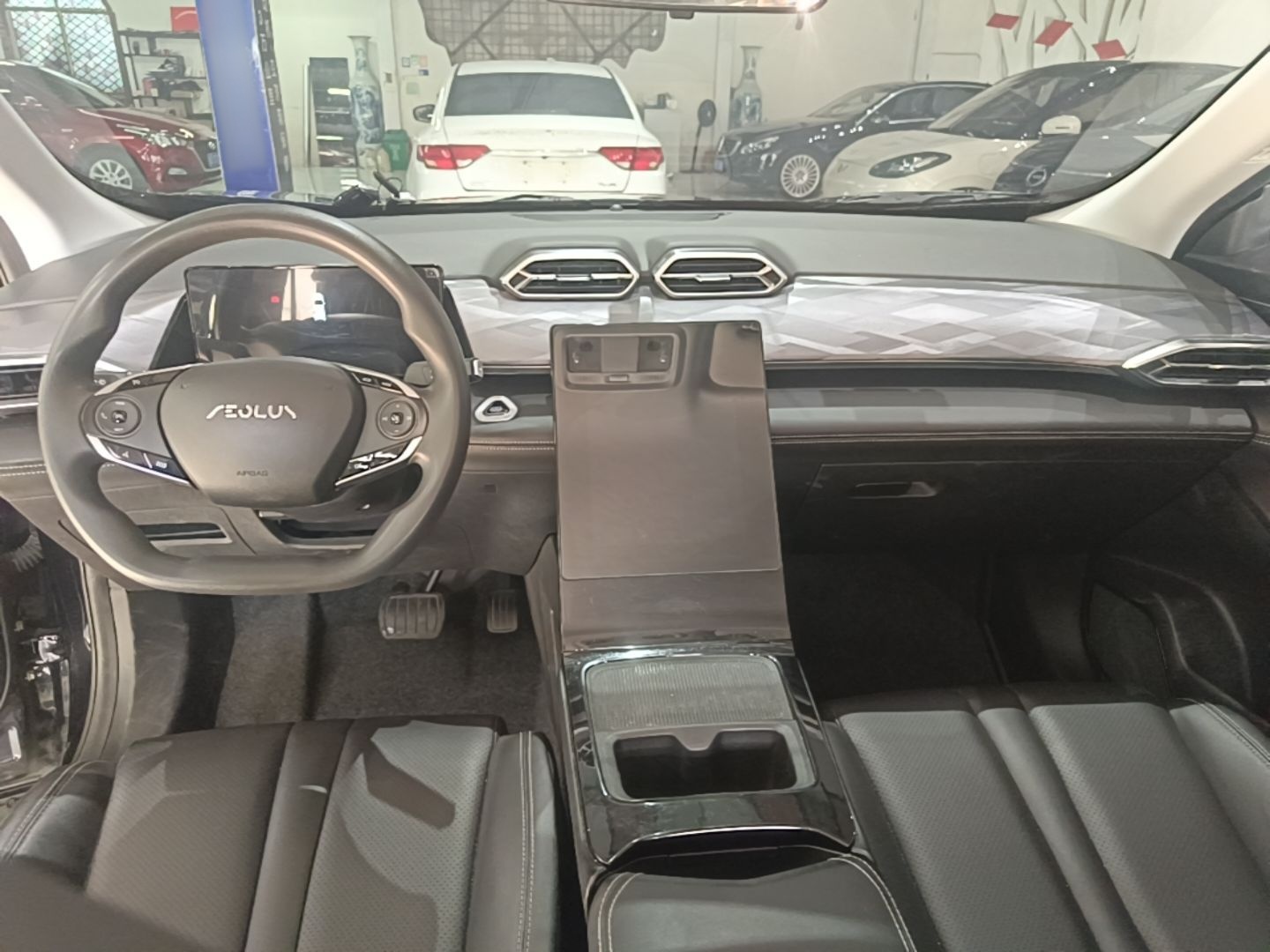 Dongfeng Aeolus SKY EV01 2024 445km PRO — снимка 18