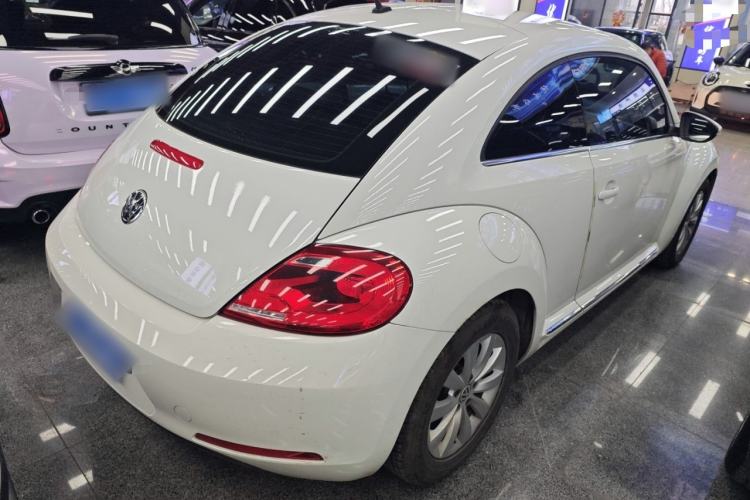 Used Volkswagen Beetle 2015 180TSI model
