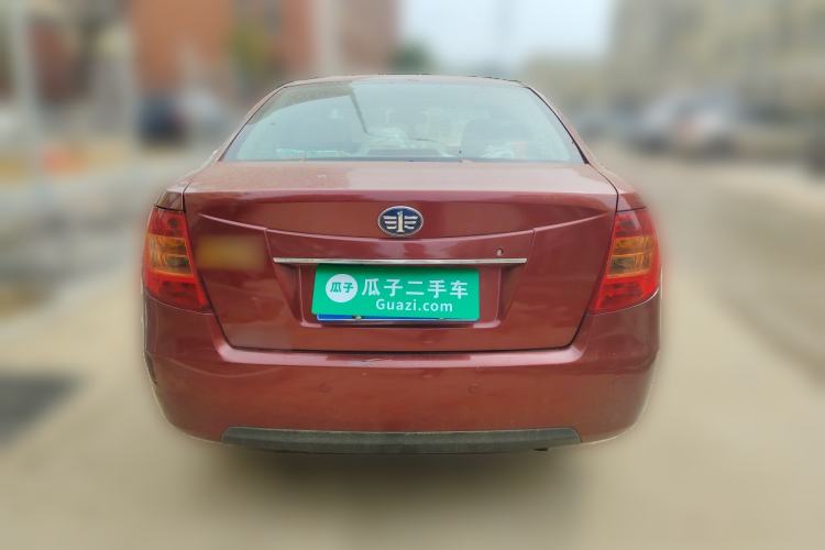 Used Bestune B50 2011 1.6L automatic with sunroof
