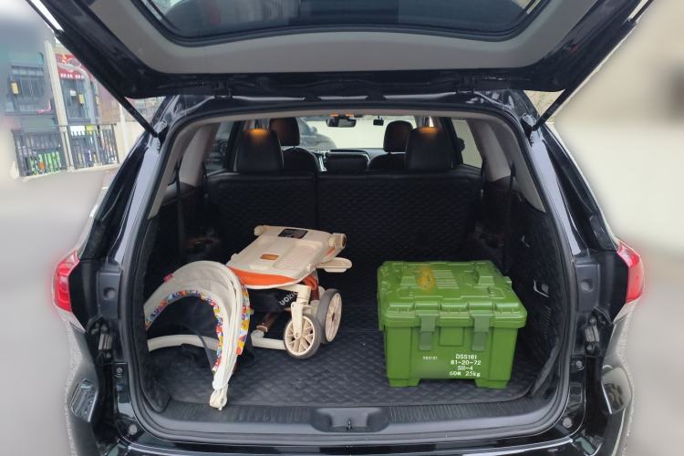 Used Toyota Highlander 2018 2.0T Four-Wheel Drive Luxury Version 7 Seats China VI Standard Trunk