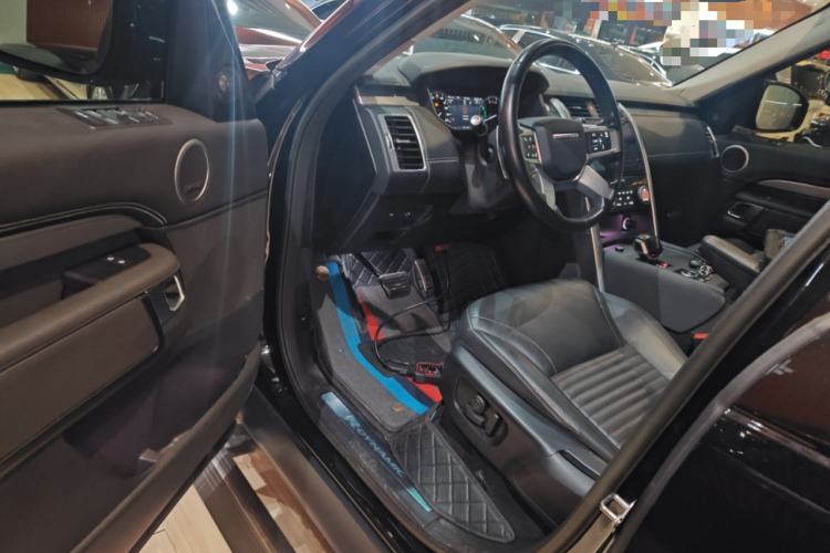 Used Land Rover Discovery 2023 360 PS R-Dynamic SE
