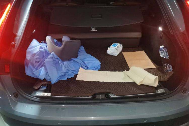 Used Volvo V90 2022 Cross Country B5 AWD Prestige Edition
