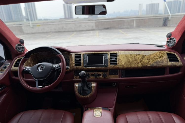 Used Volkswagen Caravelle 2017 2.0 TSI 4x4 Comfort Edition 7-Seater
