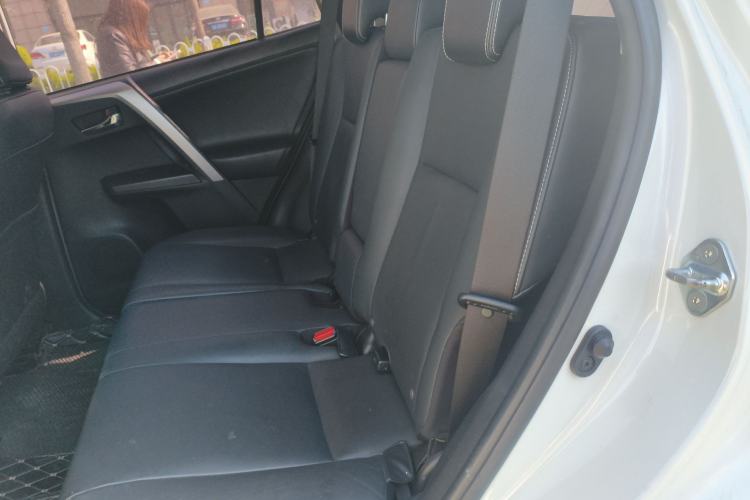 Used Toyota RAV4 2016 2.0L CVT Two-Wheel Drive Smart Edition China V Standard