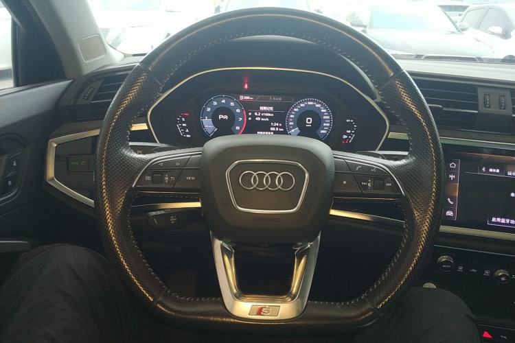 Used Audi Q3 Sportback 2020 40 TFSI Fashion Model Steering Wheel