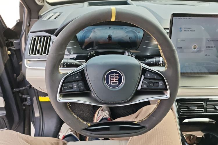 Used BYD Tang New Energy 2022 DM-p 215 km All-Wheel-Drive Deluxe Model Steering Wheel