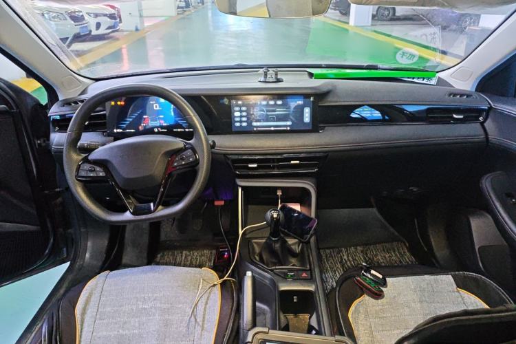 Used Roewe i5 2023 1.5L Manual Comfort Edition