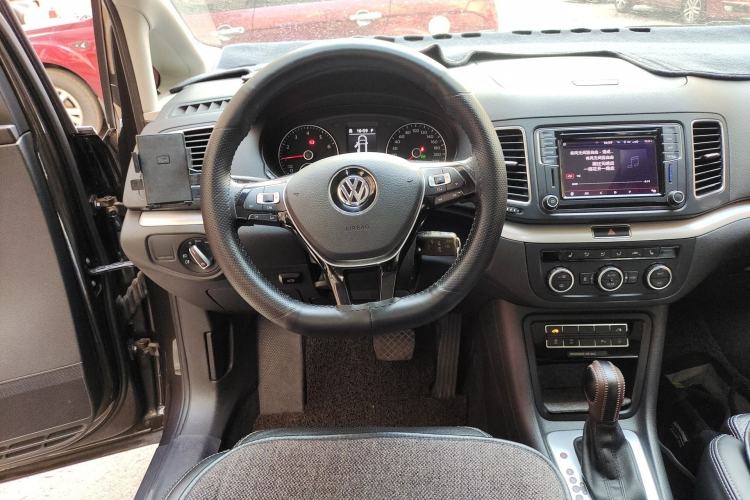 Used Volkswagen Sharan 2018 380TSI Luxury 6-Seater Steering Wheel