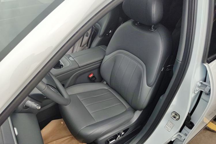 Used Dongfeng eπ eπ008 2026 Model Six-Seat Pure-Electric Family Edition
