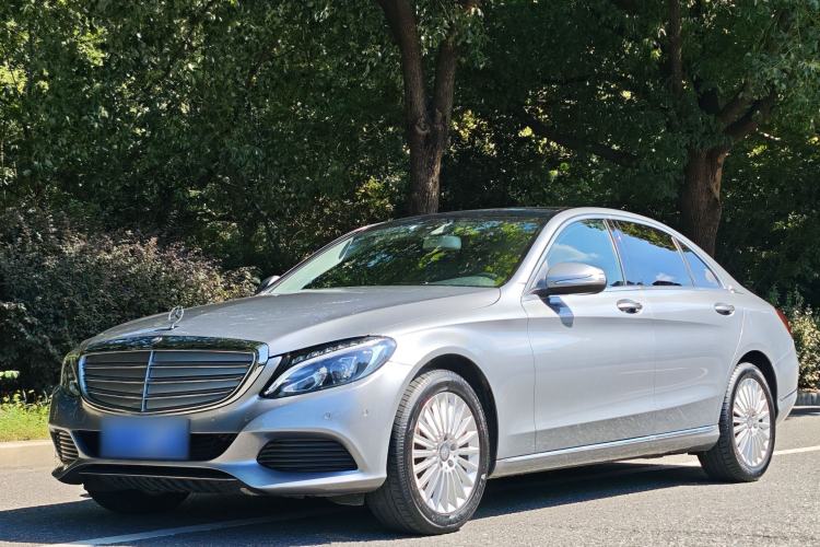Used Mercedes-Benz C-Class 2015 Facelift C 200 L