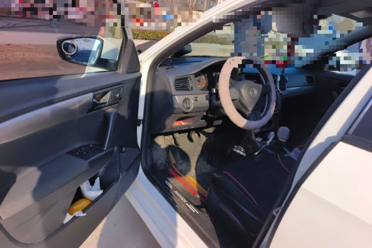 Used Volkswagen Lavida 2013 Revised Classic 1.6L Manual Fashion Edition
