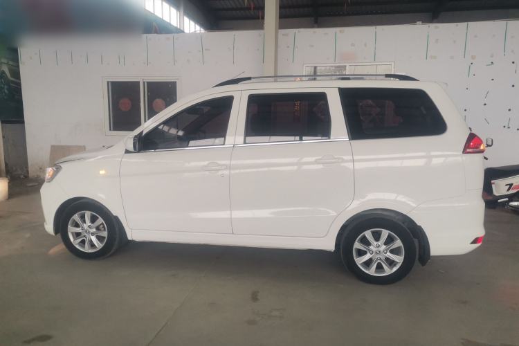Used Dongfeng Fengon 330 2019 1.5L 330S Manual Comfort Version China VI Standard

