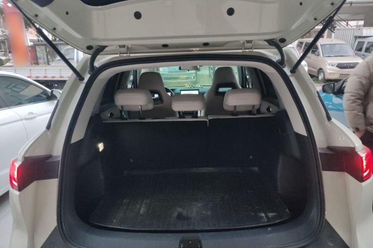 Used BYD Yuan UP 2025 Model 301KM Leading Version
