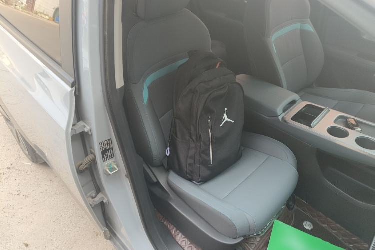 Used AION Y 2023 Plus 510 Enjoy Edition Right Front Seat