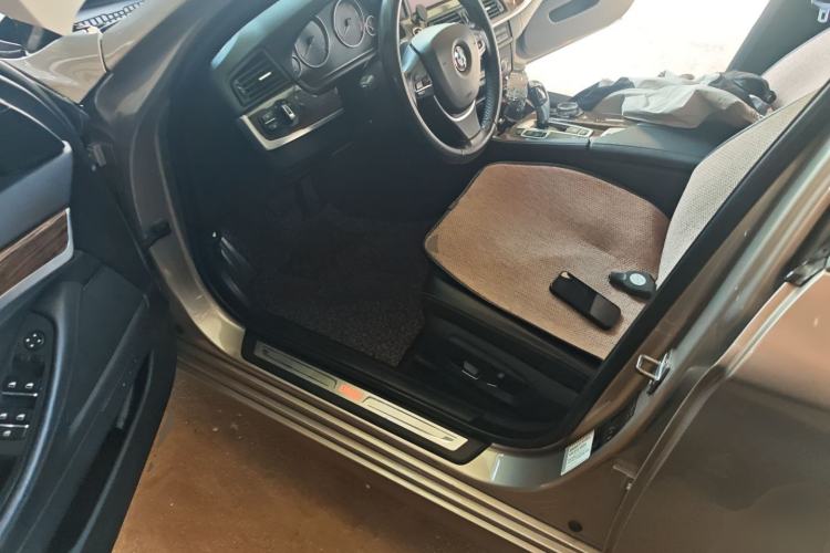 Used BMW 5 Series 2013 525Li Leading Model
