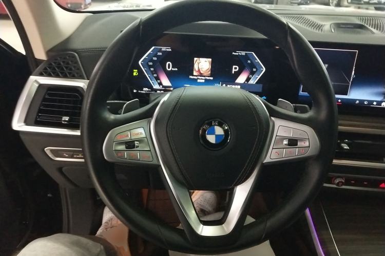 Used BMW X7 2024 xDrive40i Luxury Package – Leading Model
