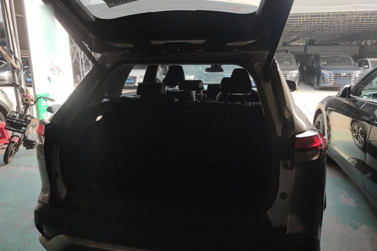 Used Toyota FRONTLANDER 2022 2.0L CVT Luxury PLUS Edition