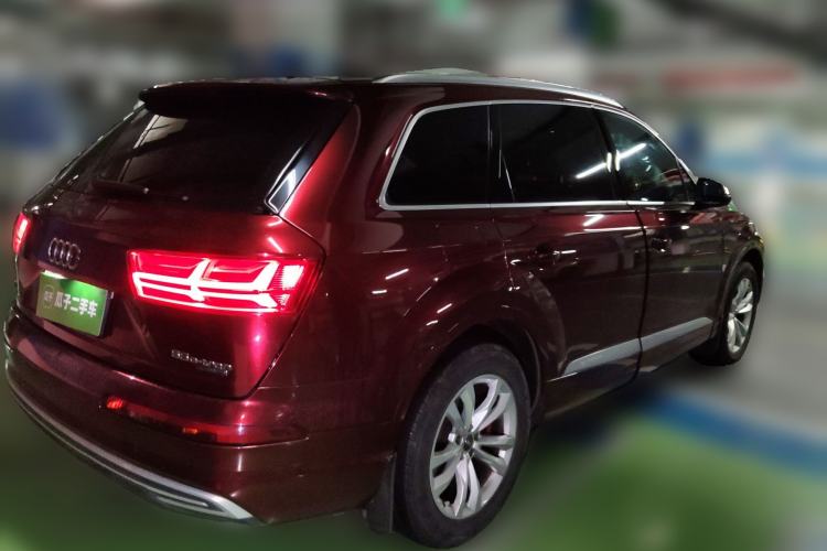 Used Audi Q7 New Energy 2019 55 e-tron Rear Right 45 Deg