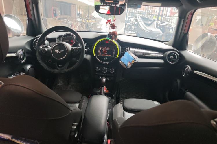 Used MINI 2016 2.0T COOPER S Five-Door Edition Center Console