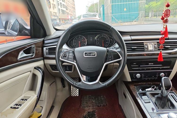 Used Zotye Z700 2018 Z700H 1.8T Manual Luxury Edition Steering Wheel
