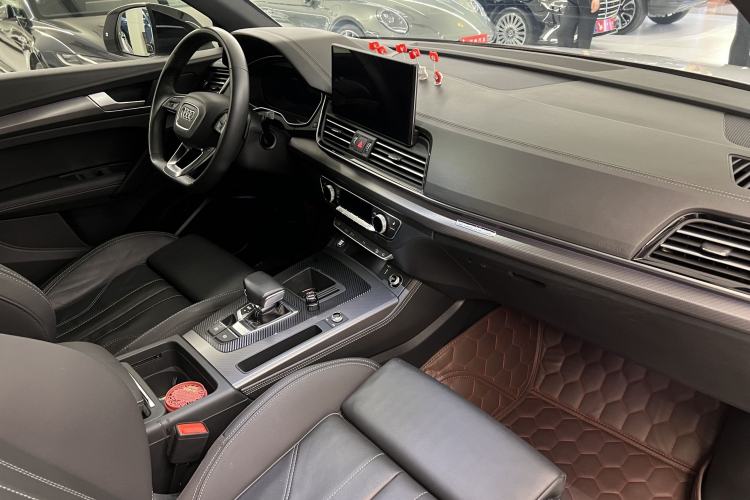 Used Audi Q5L 2023 40T Luxury Dynamic Model Interior 9