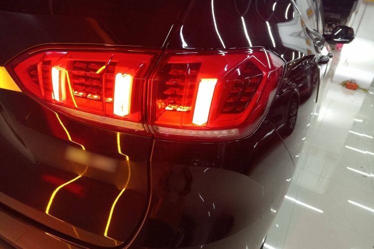 Used Wey VV6 2021 2.0T Two-Wheel Drive Smart Protection+