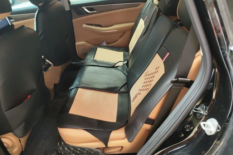 Used Landian E5 2023 1.5L DE-i 100KM Comfort Edition 7-Seater Left Rear Seat