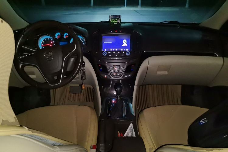 Used Buick Regal 2015 2.0L Leading Fashion Edition