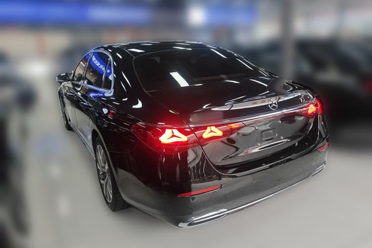 Used Mercedes-Benz E-Class 2024 Refresh E 300 L Stylish Edition Rear Left 45 Deg