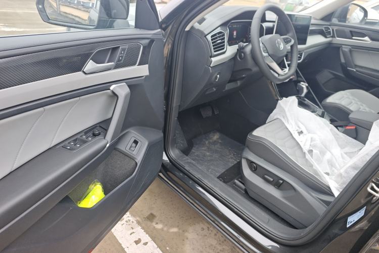 Used Volkswagen Tayron 2026 Model, 30 Million Vehicles Selected Version, 300TSI Driver Seat