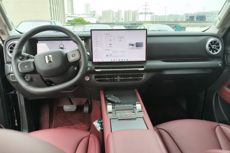 Used Tank 300 New Energy 2025 Hi4-T