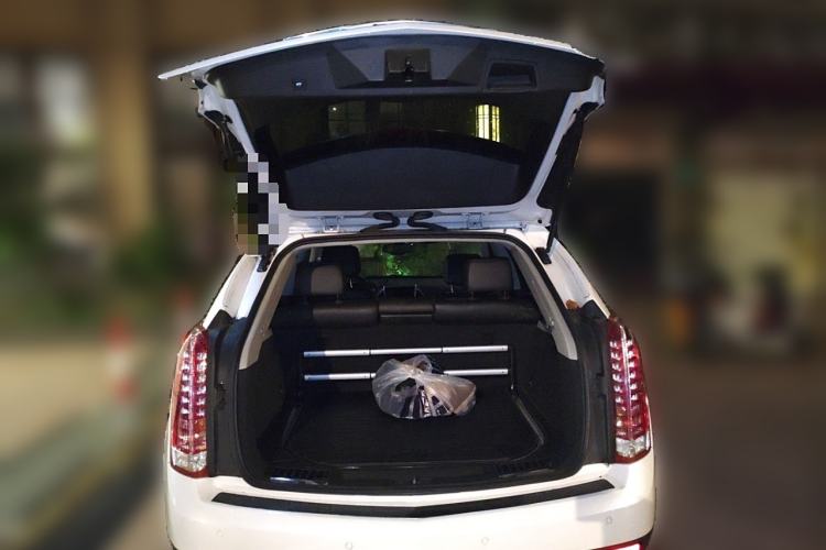 Used Cadillac SRX 2014 3.0L Elite Model Trunk